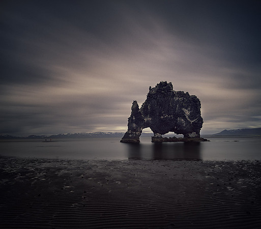 Hvitserkur arch, ISL